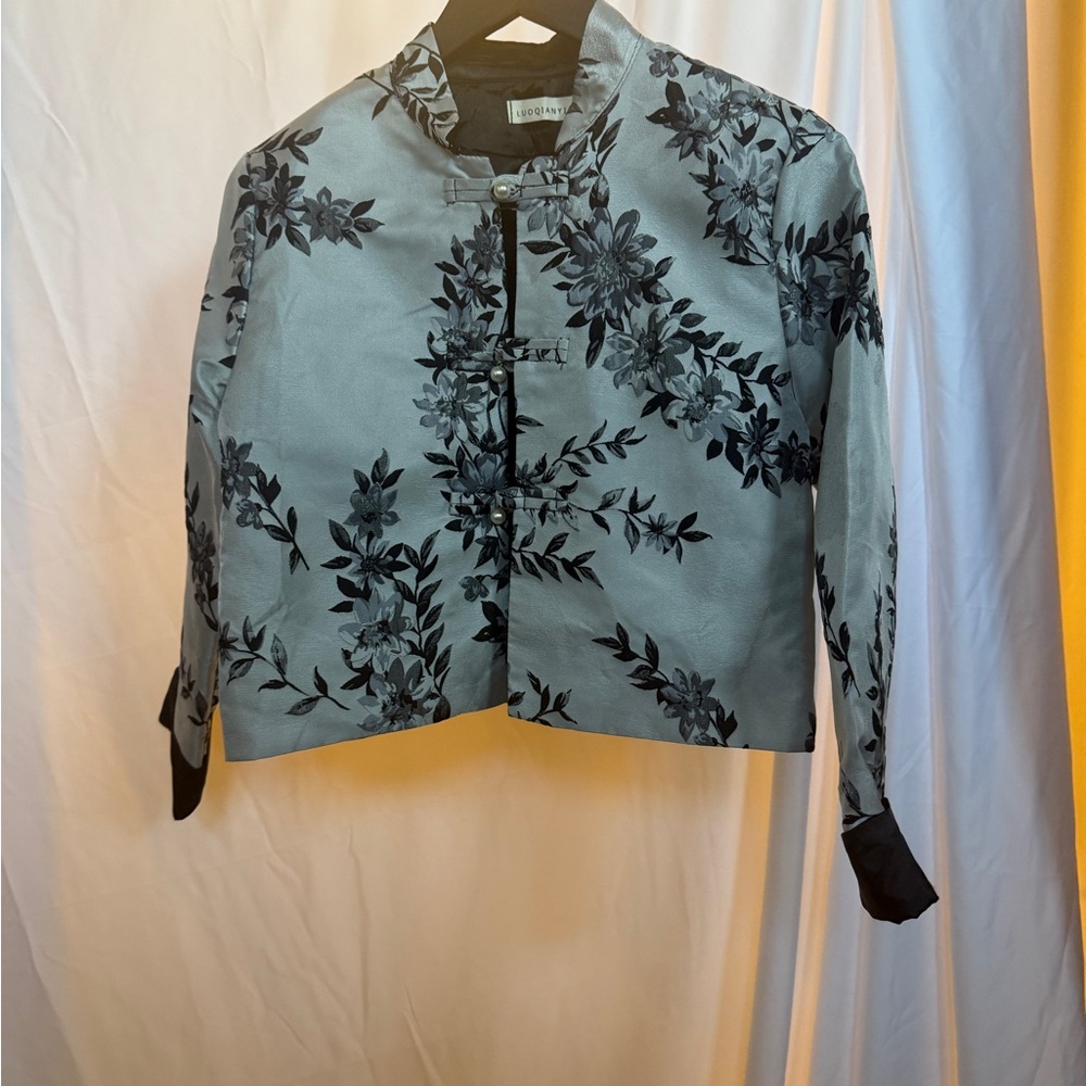 Elegant Floral Women's Blazer